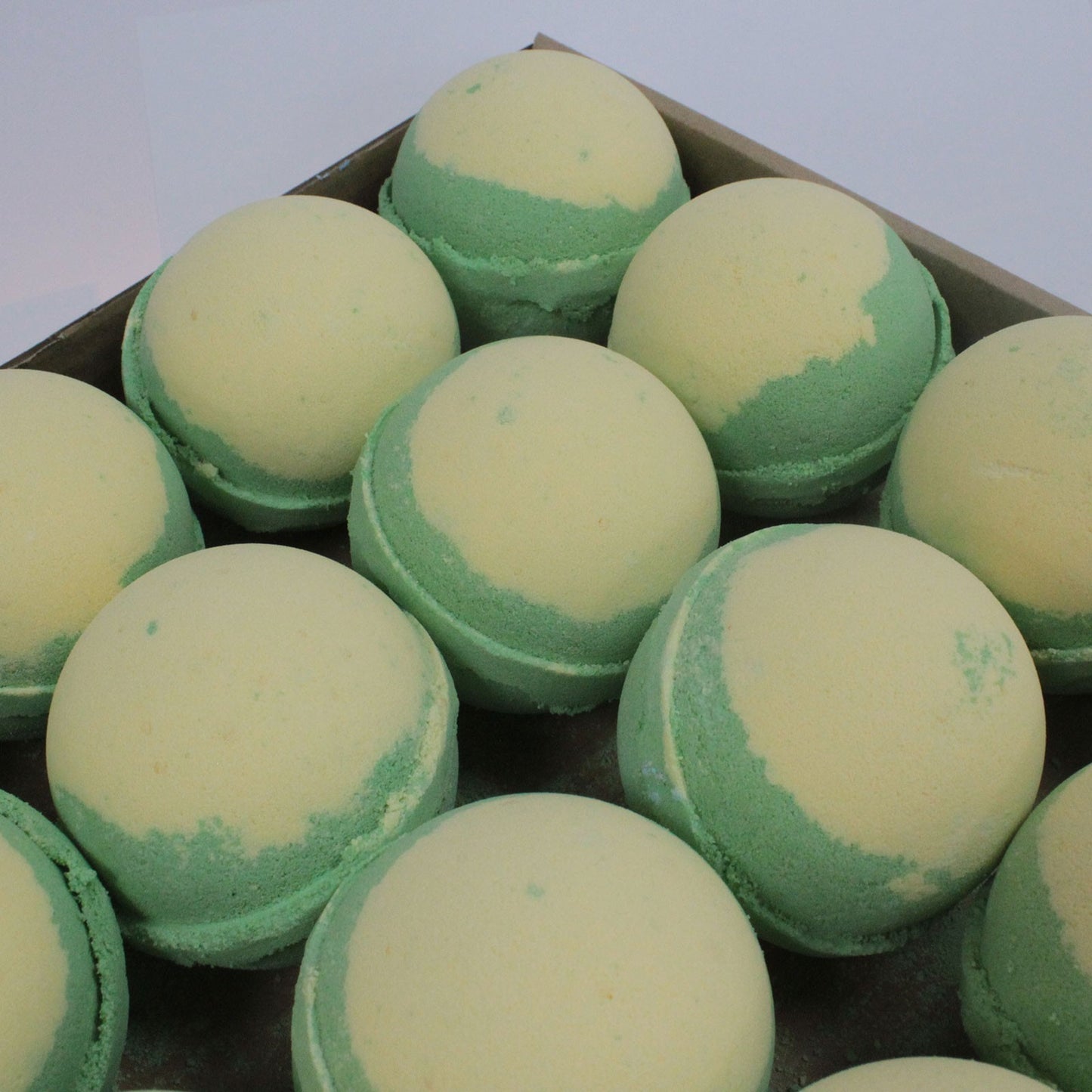 Apple Pie & Custard Bath Bomb