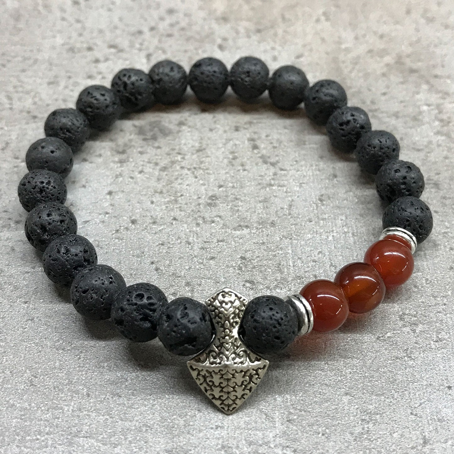 Pulsera de piedra de lava - Cornalina con cabeza de hacha