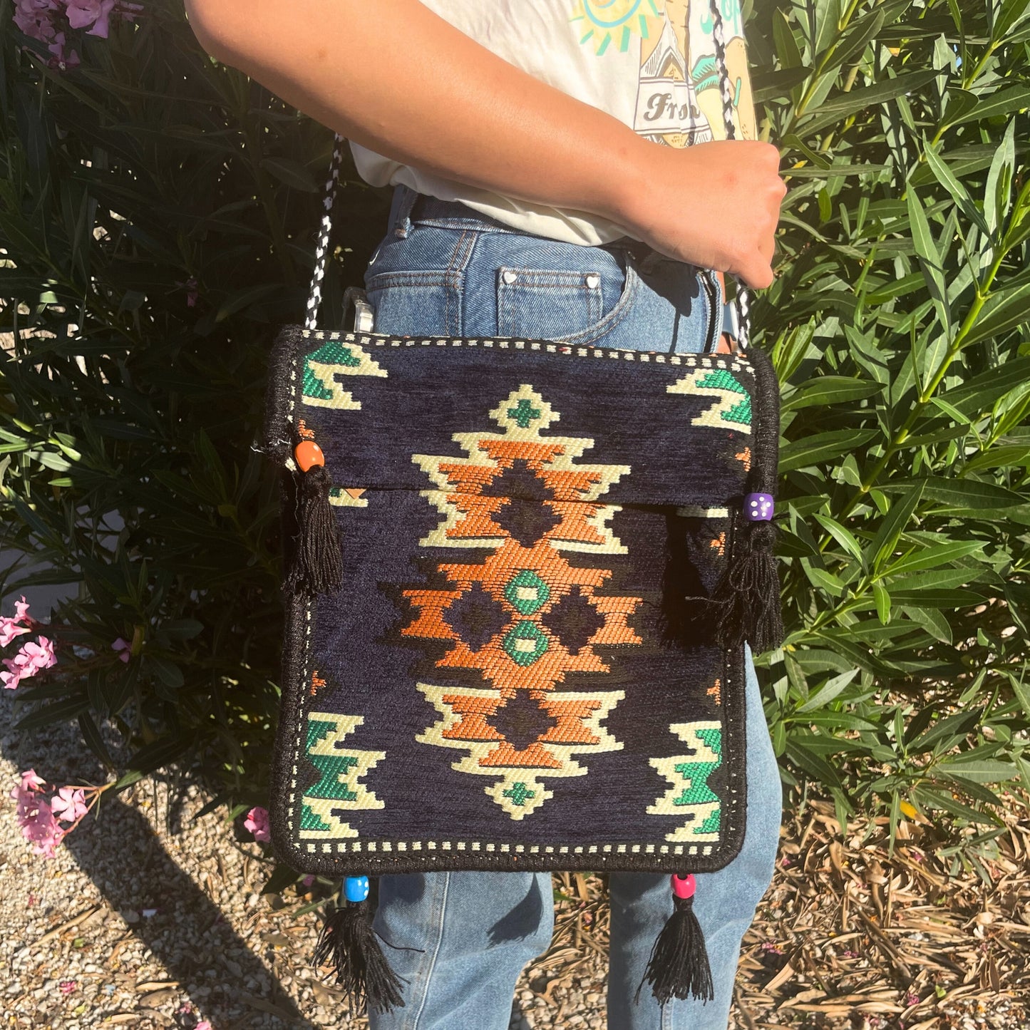 Bolso de festival tipo mensajero Kilim azul marino oscuro